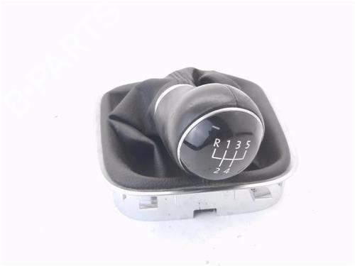 Pommeau de levier de vitesses VW POLO V (6R1, 6C1) 1.2 TSI 16V (90 hp) 29260175