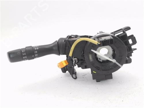 Used Switch TOYOTA AVENSIS Estate (_T27_) 2.2 D-4D (ADT271_, ADT271R) (150 hp) 32656713