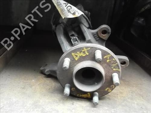 Used Right front steering knuckle FORD MONDEO III (B5Y) 1.8 16V (125 hp) 14334628