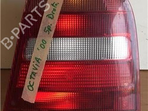 Used Left taillight SKODA OCTAVIA I (1U2) 1.6 (101 hp) 13055621