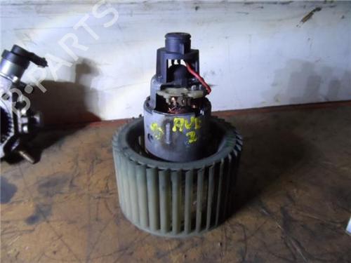 Used Heater blower motor AUDI 100 C4 Avant (4A5) 2.3 E (133 hp) 12597921