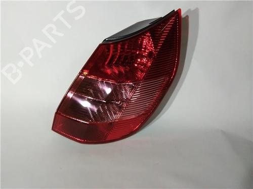 Højre baglygte RENAULT SCÉNIC II (JM0/1_) [2003-2010]  13049677