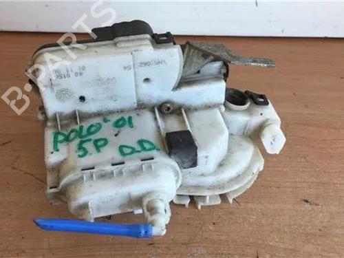 Used Front right lock VW POLO (6N2) 1.0 (50 hp) 13396430