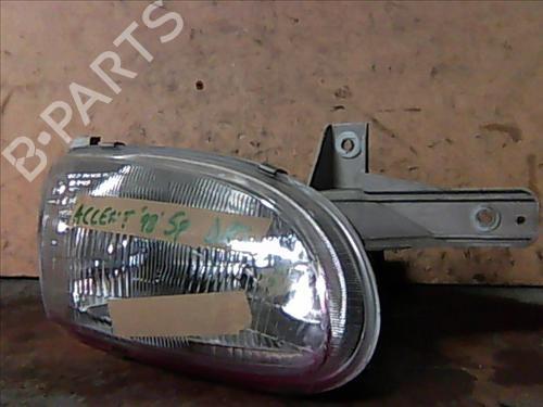 Used Right headlight HYUNDAI ACCENT I (X-3) [1994-2002]  12596608