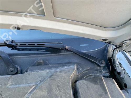 Front windshield wiper arm BMW 3 (E90) 330 d | BP32418679C143