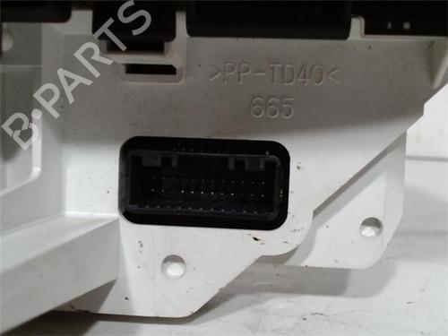 Cockpit TOYOTA YARIS (_P9_) 1.4 D-4D (NLP90_, NLP90R) | BP11015142C47 