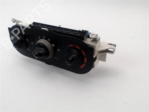 Climate control RENAULT TWINGO II (CN0_) 1.5 dCi (CN0E) | BP21359895I5 