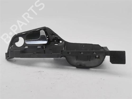 Højre bagtil invendig håndtag Højre bagtil invendig håndtag SEAT IBIZA II (6K1) 1.9 SDI (68 hp) 35779986 35779986