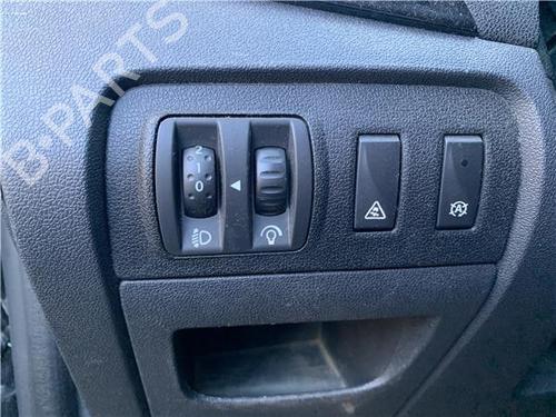 Used Switch Switch RENAULT GRAND SCÉNIC III (JZ0/1_) 1.5 dCi (JZ0B, JZ07) (106 hp) 33220344 33220344