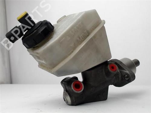 Used Brake master cylinder RENAULT CLIO II (BB_, CB_) [1998-2016]  12539305