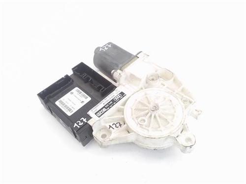 Rudehejsemotor bagstkærm højre AUDI A3 (8P1)  | BP14343486E22 