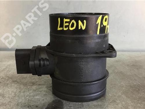 Used Mass air flow sensor SEAT LEON (1M1) [1999-2006]  9661177