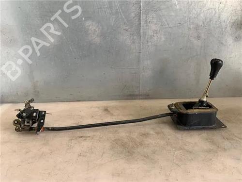 Used Gear lever VW GOLF III (1H1) 2.0 (115 hp) 26441267