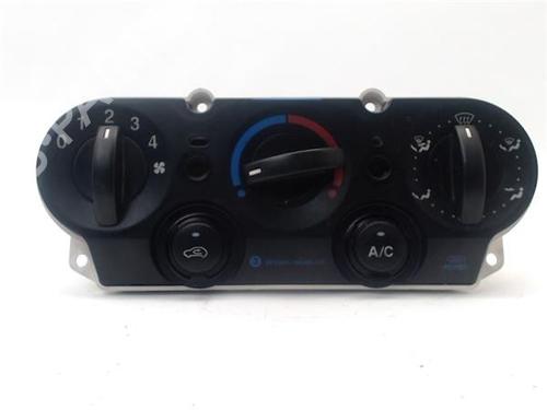 AC Styreenhet / Manøvreringsenhet FORD FIESTA V (JH_, JD_) [2001-2014]  22432858