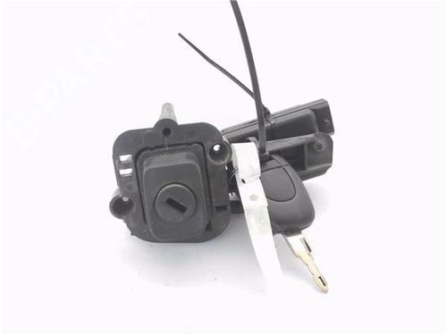 Used Tailgate lock RENAULT CLIO II (BB_, CB_) 1.4 (B/CB0C, B/CB0S) (75 hp) 28513850