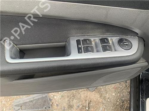 Used Left front window switch Left front window switch FORD FOCUS II (DA_, HCP, DP) [2004-2013] 25496092 25496092