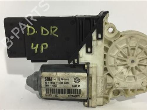Rudehejsemotor forskærm højre SEAT TOLEDO II (1M2) 1.9 TDI (110 hp) 14341168