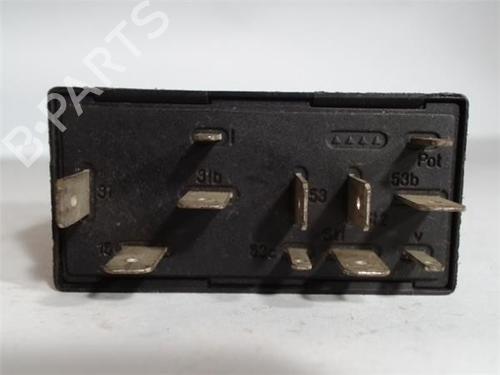 Fuse box SEAT LEON (1M1) | BP12597498E1