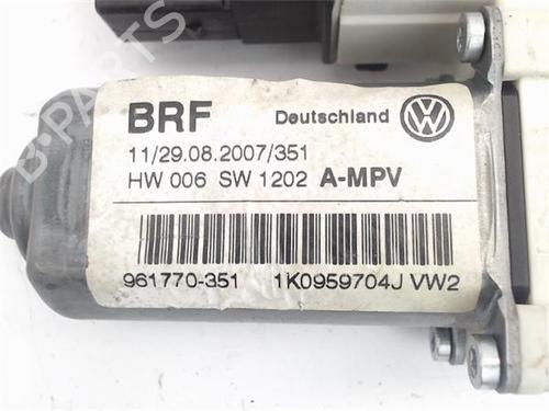 Right rear window motor VW TOURAN (1T1, 1T2) 2.0 TDI | BP17224989E22 