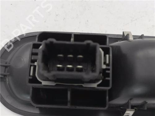Right front window switch RENAULT CLIO III (BR0/1, CR0/1) | BP32656720I26