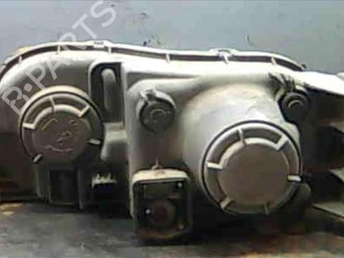 Right headlight HYUNDAI COUPE I (RD) 2.0 16V | BP12103821C29 