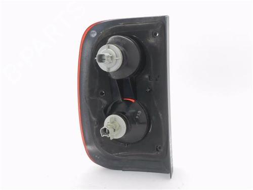 Right taillight LAND ROVER FREELANDER I (L314) 2.0 Td4 4x4 | BP29260268C35 