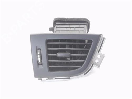 air-vent-hyundai-i30-gd-2011-36050872 main image