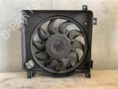 Used Radiator fan CHEVROLET ZAFIRA [2005-2025]  29755007