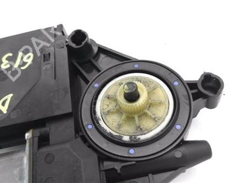Right front window motor VW GOLF V (1K1) 1.9 TDI | BP37261151E20  - Image 9