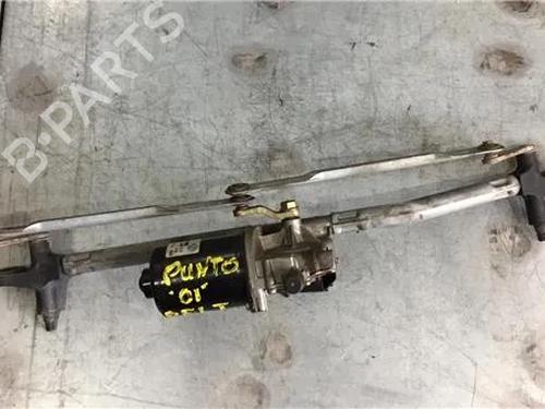 Used Front wiper motor FIAT PUNTO (188_) 1.2 16V 80 (188.233, .235, .253, .255, .333, .353, .639,... (80 hp) 11341532