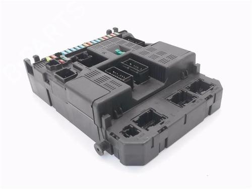 fuse-box-peugeot-307-3ac-2000-2001-2002-2003-2004-2005-2006-2007-2008-2009-2010-2011-2012-33887334 main image