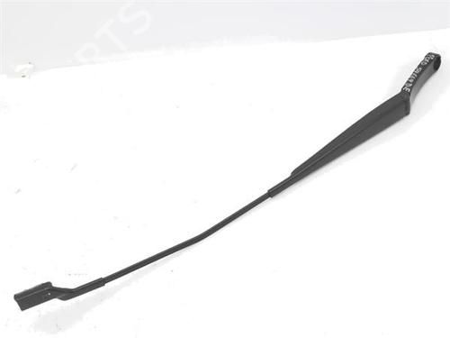 Used Front windshield wiper arm VW POLO V (6R1, 6C1) 1.4 (6R1) (85 hp) 22339435