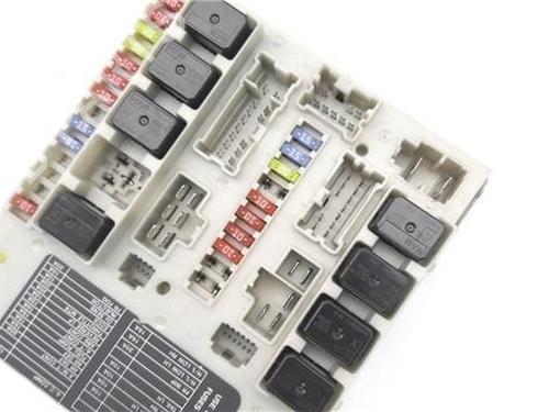 Fuse box NISSAN NOTE (E11, NE11) 1.5 dCi | BP40150658E1 - Image 2