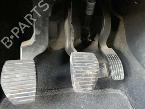Used Break pedal Break pedal CITROËN C3 III (SX) 1.2 VTi 82 (82 hp) 33288058 33288058