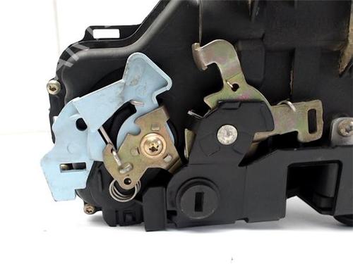 Rear left lock SEAT ALTEA (5P1) 1.9 TDI | BP12203312C100 