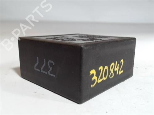 Fuse box SEAT LEON (1M1) | BP12597498E1