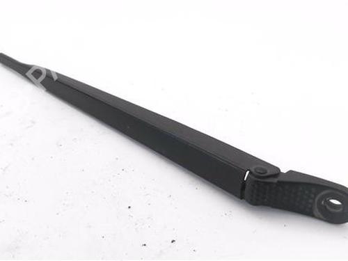 Used Front windshield wiper arm Front windshield wiper arm 38177251 38177251