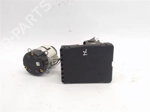 Used Central lock pump MERCEDES-BENZ A-CLASS (W168) [1997-2005]  13055952