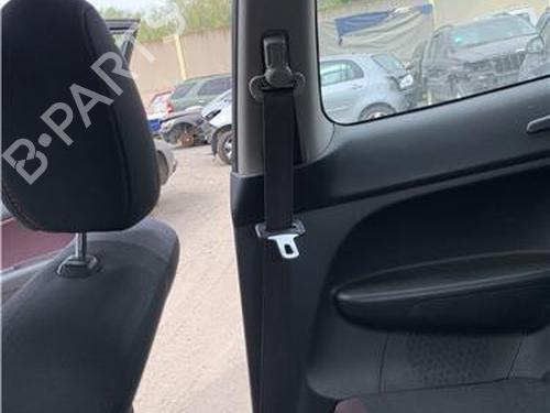 Used Front right seatbelt Front right seatbelt HONDA CIVIC VII Hatchback (EU, EP, EV) 1.6 i (EP2, EU8, EU6) (110 hp) 26953633 26953633