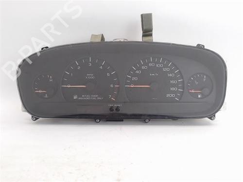 Used Instrument cluster CHRYSLER VOYAGER / GRAND VOYAGER III (GS_, NS_) [1995-2001]  16732213
