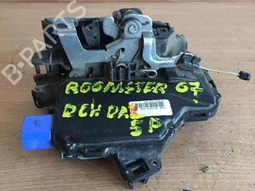 Used Front right lock SKODA ROOMSTER (5J7) [2006-2015]  13043397
