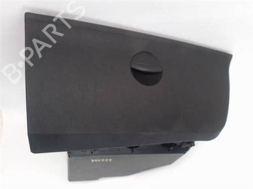 Used Glove box CITROËN C4 I (LC_) 1.4 16V (88 hp) 16008828