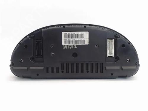 Instrument cluster BMW 5 (E39) 528 i | BP15650790C47 