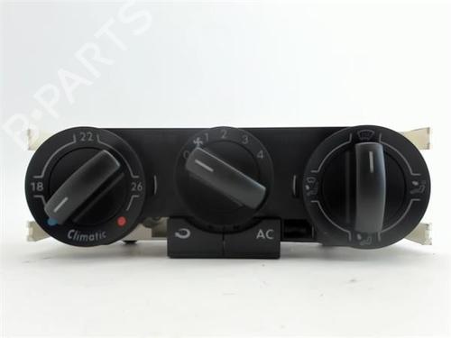 Used Climate control VW POLO (9N_, 9A_) 1.2 12V (64 hp) 10639544