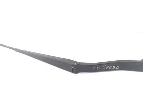 Used Front windshield wiper arm Front windshield wiper arm TATA SAFARI (42_FD) 2.1 (128 hp) 40150611 40150611