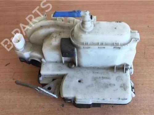 Used Front right lock VW POLO III (6N1) [1994-1999]  13043388