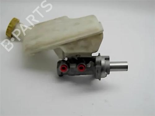 Used Brake master cylinder CITROËN C3 II (SC_) 1.4 HDi 70 (SC8HZC, SC8HR0, SC8HP4) (68 hp) 10010272