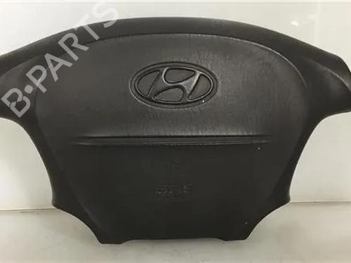 Used Driver airbag HYUNDAI H-1 / STAREX Bus (A1) 2.5 CRDi (140 hp) 9685904