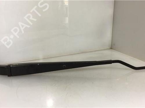 Used Front windshield wiper arm NISSAN MICRA V (K14) 1.5 DCI (90 hp) 14339798