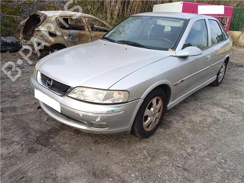 Brugte OPEL VECTRA B Hatchback (J96) 1.8 i 16V (F68) (125 hp) 4212123